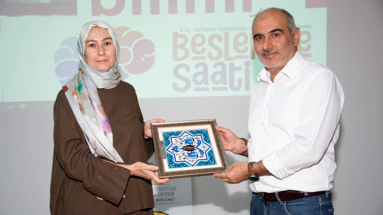 İletişim öğrencilerinin mesleki gelişimlerine yönelik konferanslar gerçekleştirildi